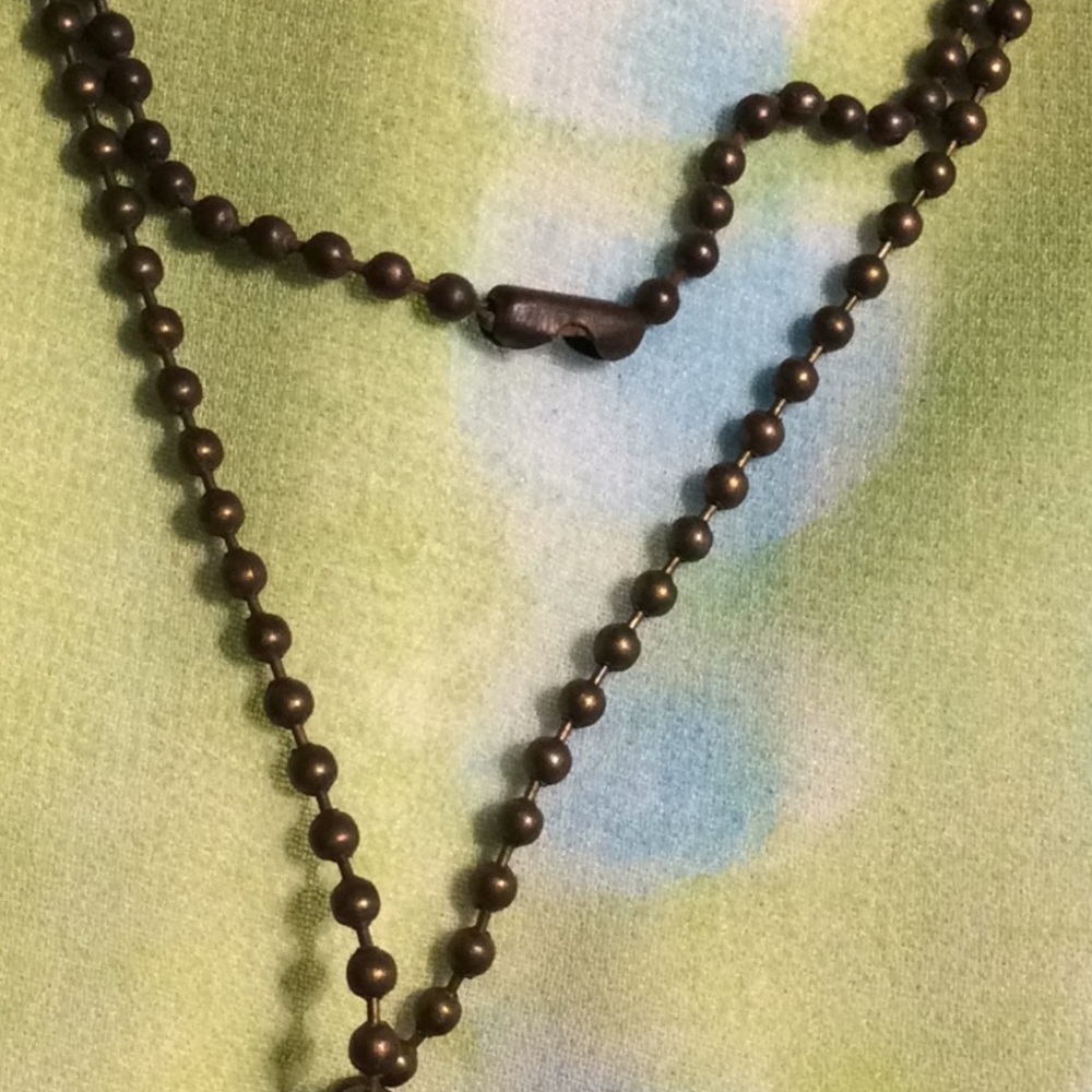 🌹Gr8for Halloween Brass skull pendant necklace - Picture 4 of 4
